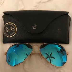 Polarized Ray-Ban Aviators (Blue/Matte Gold)